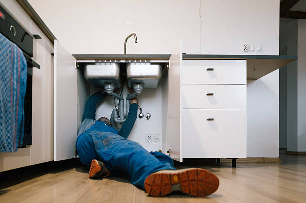 Professional Leak Detection technician working in Heyworth, IL